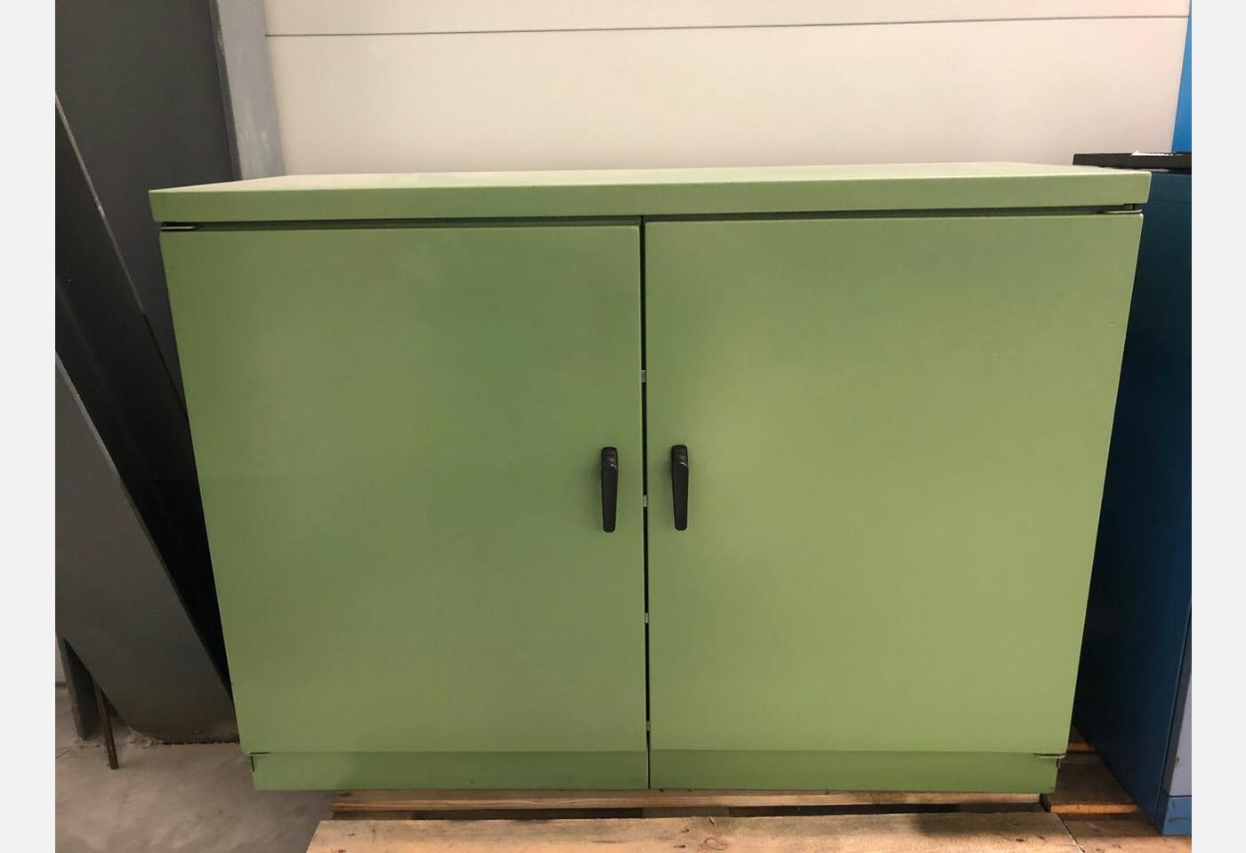 EX614 USED CABINET SETAM