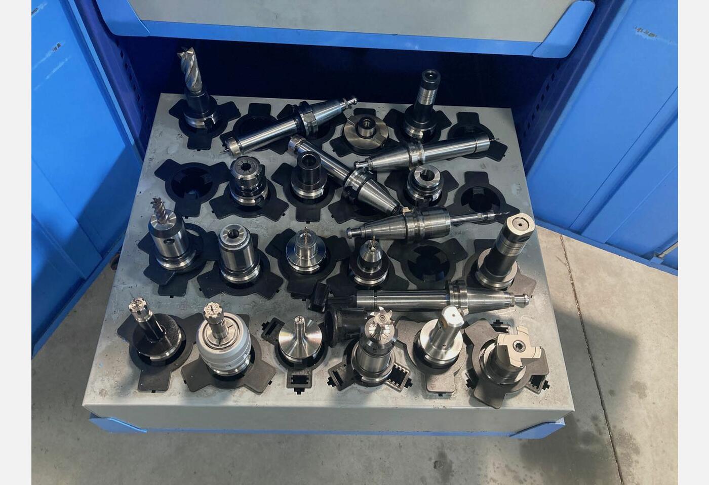 7255 CENTRE D USINAGE VERTICAL MATSUURA MC660 VG