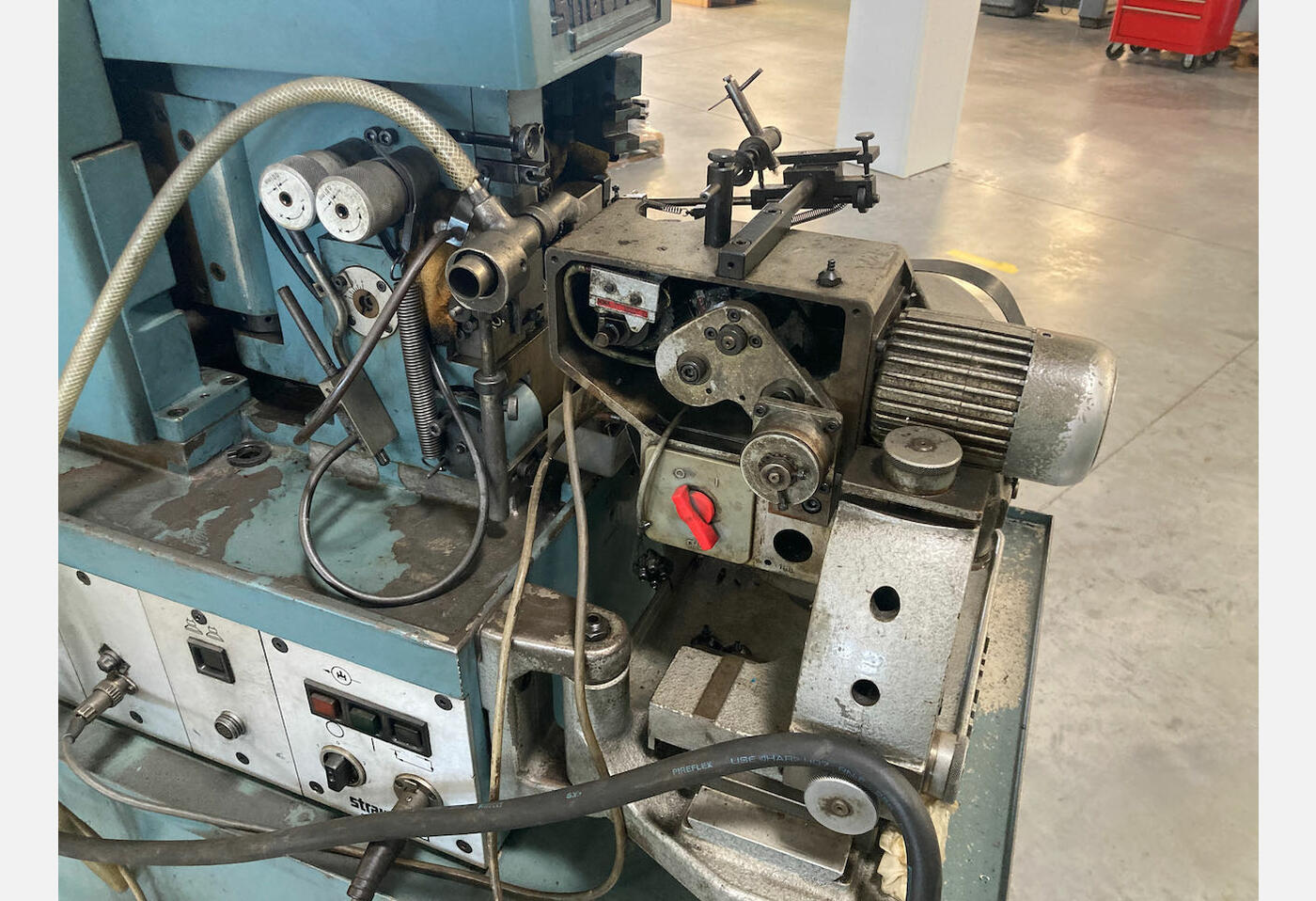 EX700 PIVOTEUSE STRAUSAK 70