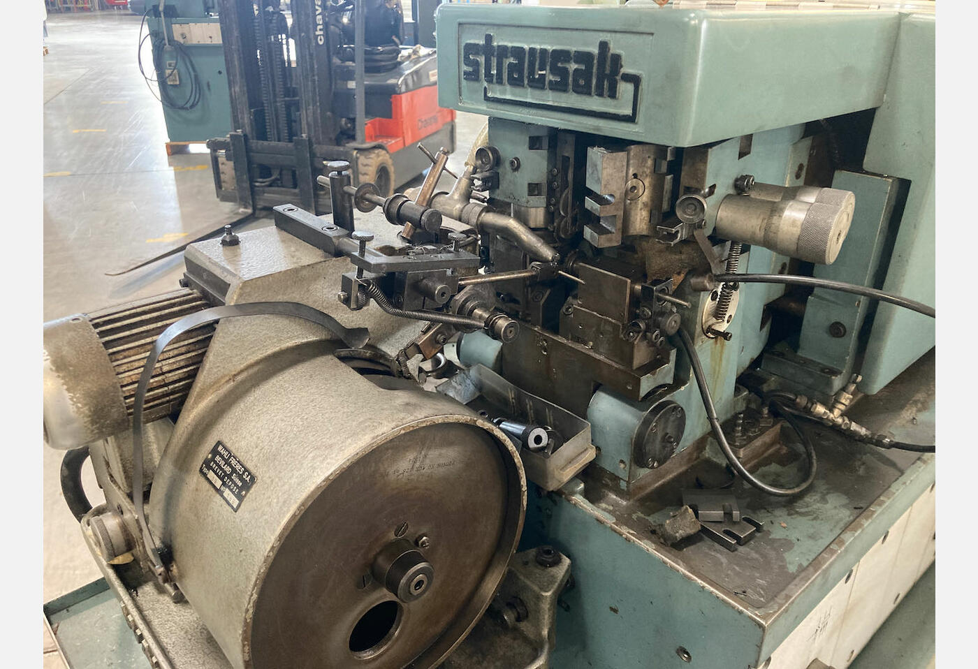 EX700 PIVOTEUSE STRAUSAK 70