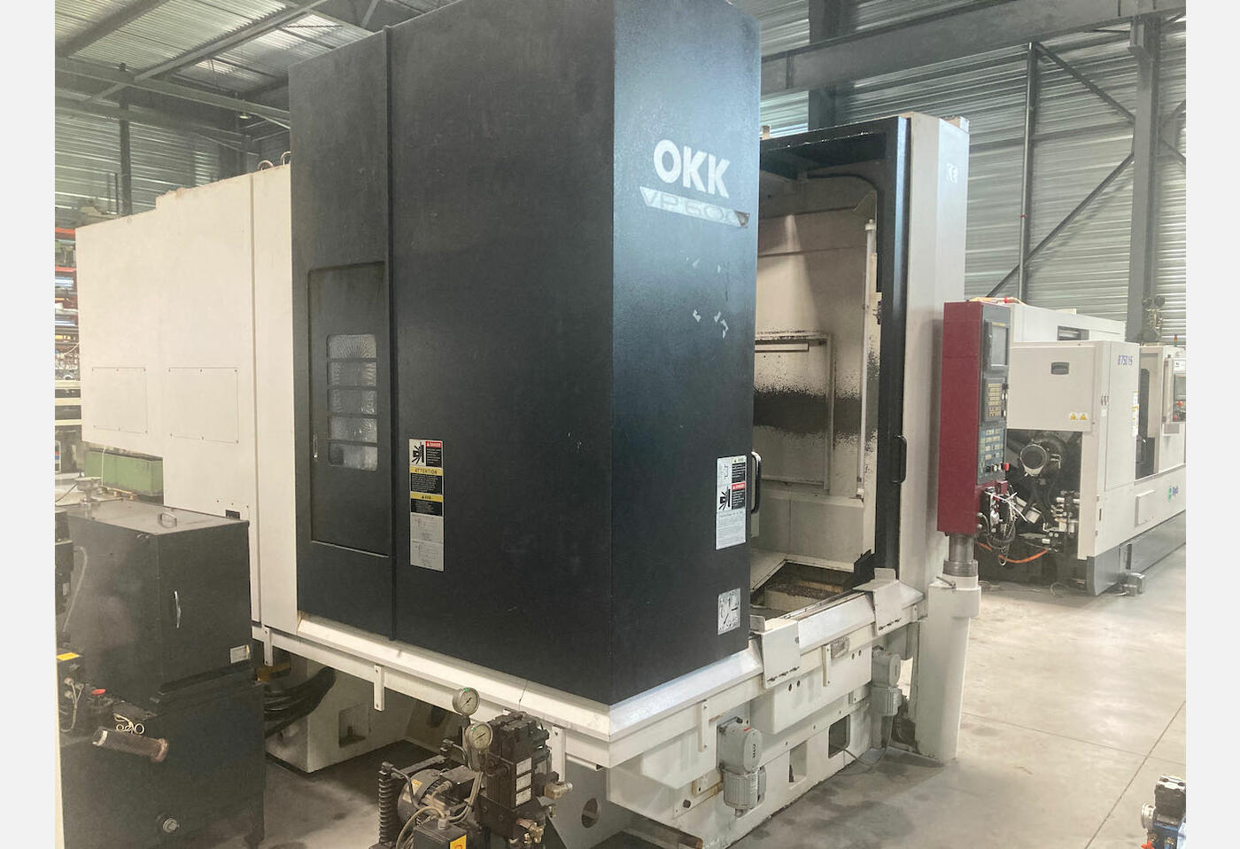 EX706 CENTRE D USINAGE VERTICAL OKK VP600 5 AXES