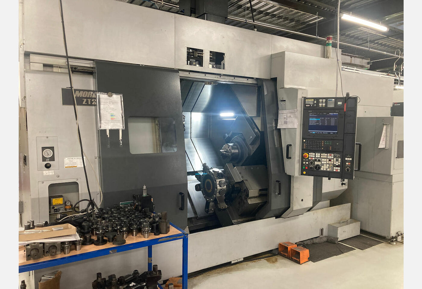 EX775_TOUR_CNC_MORI_SEIKI_ZT2500Y